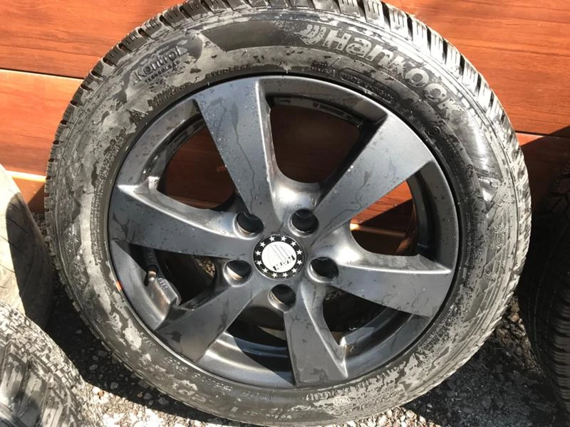 Гуми с джанти GoldenTyre 205/55R16, снимка 4 - Гуми и джанти - 32494803