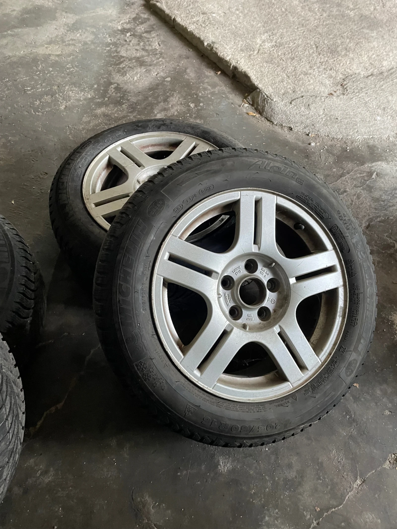    205/60R16  VW Passat | Mobile.bg   2