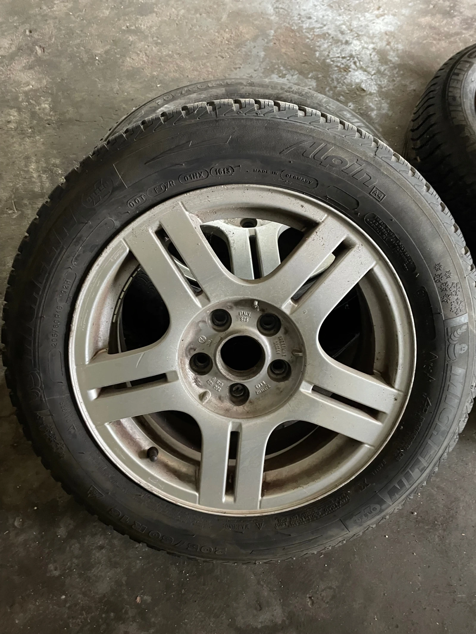    205/60R16  VW Passat | Mobile.bg   1