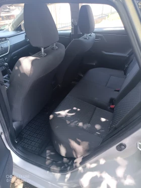 Toyota Auris 1.3i, снимка 10