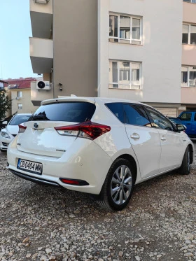 Toyota Auris 1.8 SOL HYBRID, снимка 4