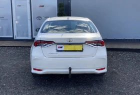 Toyota Corolla 1.6i Comfort, снимка 3
