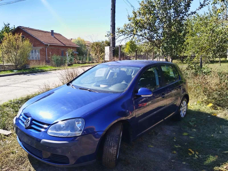 VW Golf, снимка 1 - Автомобили и джипове - 47738998