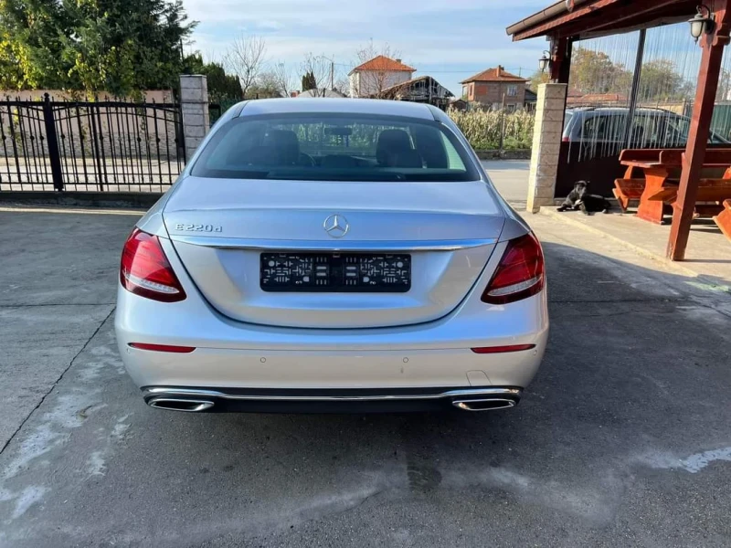 Mercedes-Benz E 220 Bluetec , снимка 5 - Автомобили и джипове - 47739201