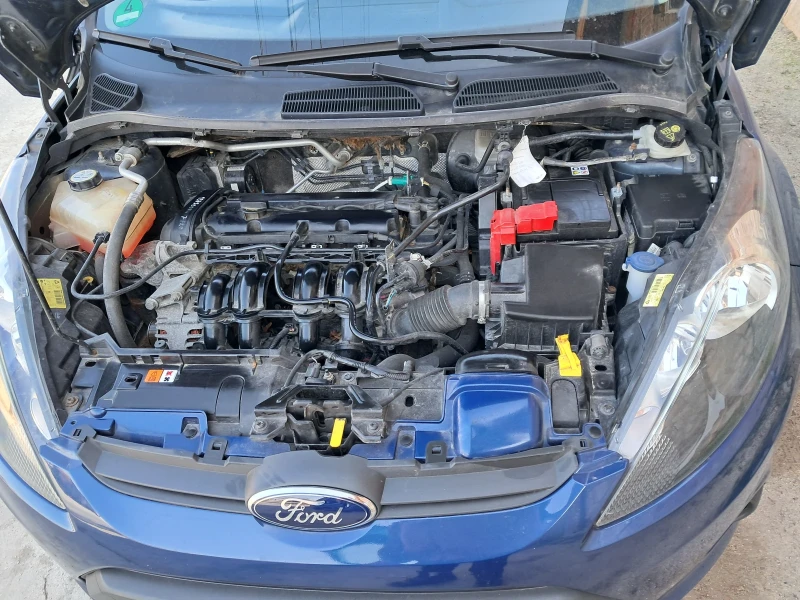 Ford Fiesta 1.2 i, снимка 4 - Автомобили и джипове - 49040093