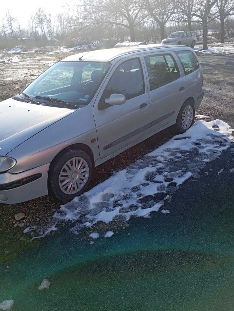 Renault Megane 1.6 16v, снимка 1 - Автомобили и джипове - 49198222