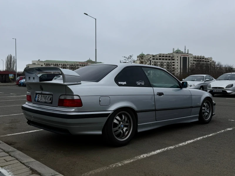 BMW 318 1.8is, снимка 5 - Автомобили и джипове - 49312812