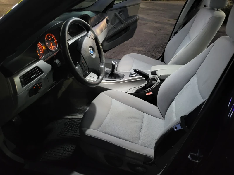 BMW 320 E91, снимка 11 - Автомобили и джипове - 51359609