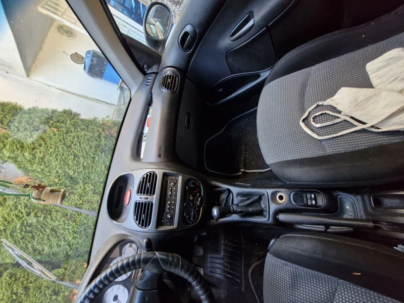 Peugeot 206, снимка 8 - Автомобили и джипове - 52514902