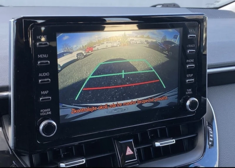 Toyota Corolla 1.6i Comfort, снимка 12 - Автомобили и джипове - 53292851