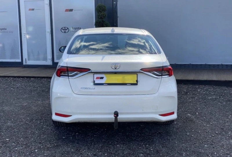 Toyota Corolla 1.6i Comfort, снимка 3 - Автомобили и джипове - 53292851