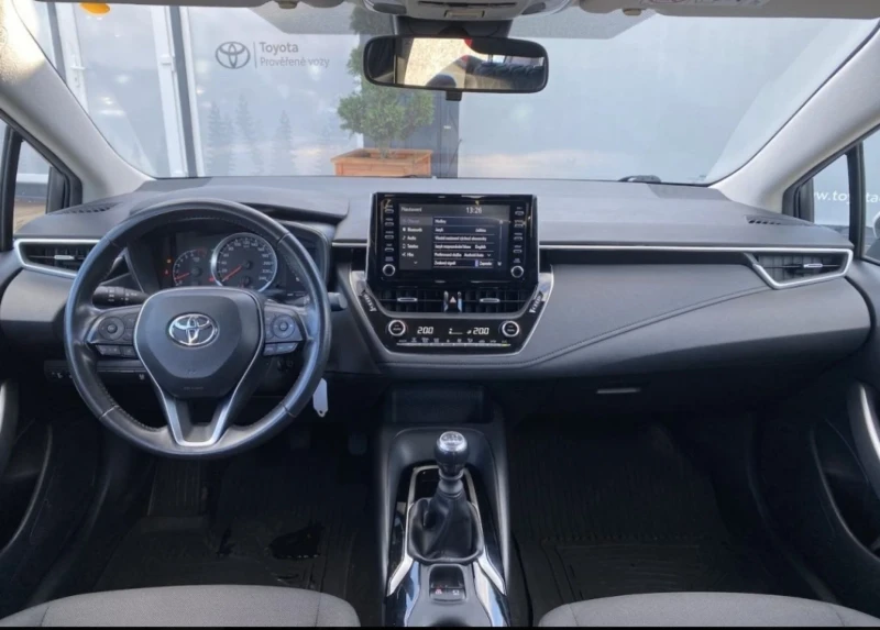 Toyota Corolla 1.6i Comfort, снимка 6 - Автомобили и джипове - 53292851