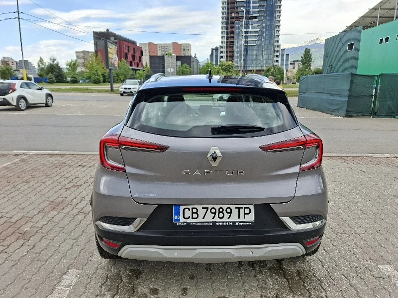Renault Captur, снимка 7 - Автомобили и джипове - 54598150