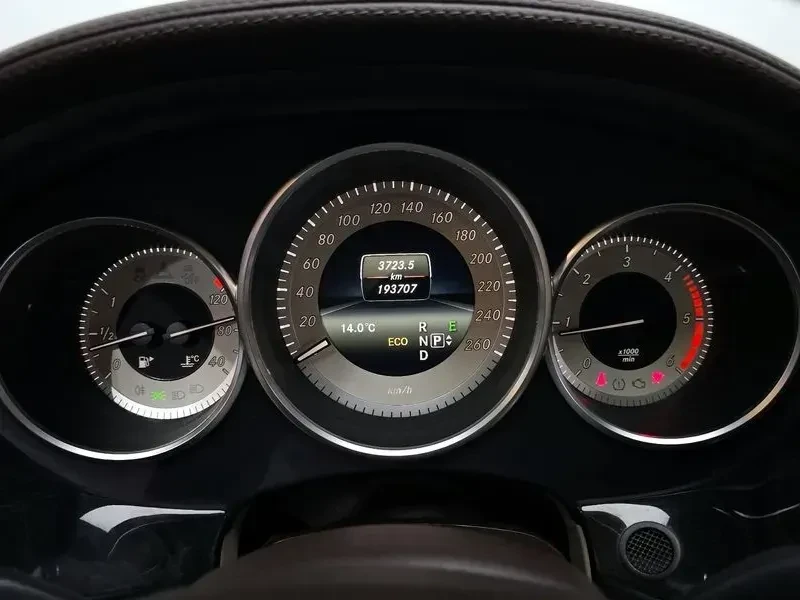 Mercedes-Benz CLS Bluetec 4Matic Shooting Brake, снимка 16 - Автомобили и джипове - 55059509