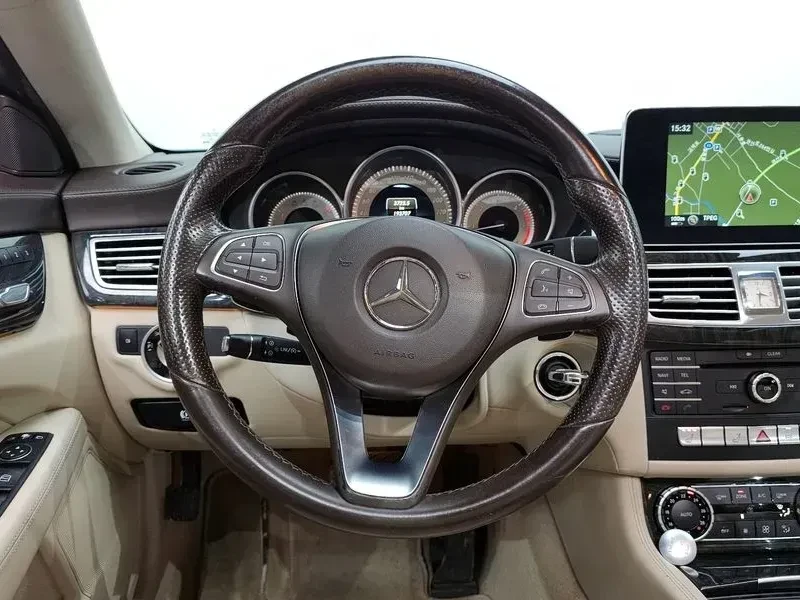 Mercedes-Benz CLS Bluetec 4Matic Shooting Brake, снимка 8 - Автомобили и джипове - 55059509