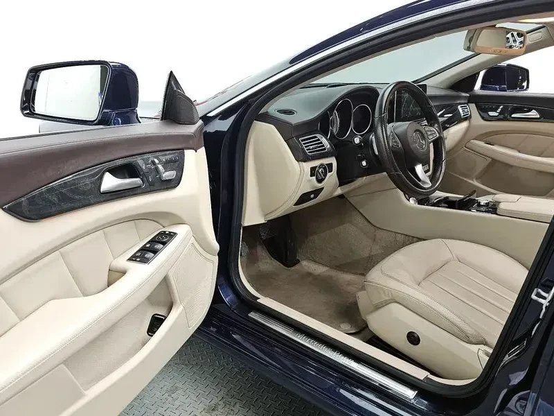 Mercedes-Benz CLS Bluetec 4Matic Shooting Brake, снимка 7 - Автомобили и джипове - 55059509