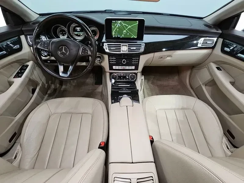 Mercedes-Benz CLS Bluetec 4Matic Shooting Brake, снимка 6 - Автомобили и джипове - 55059509