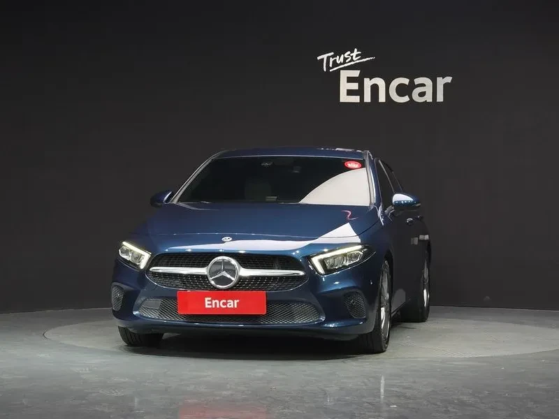 Mercedes-Benz A 220 DIGITAL, снимка 3 - Автомобили и джипове - 55740108