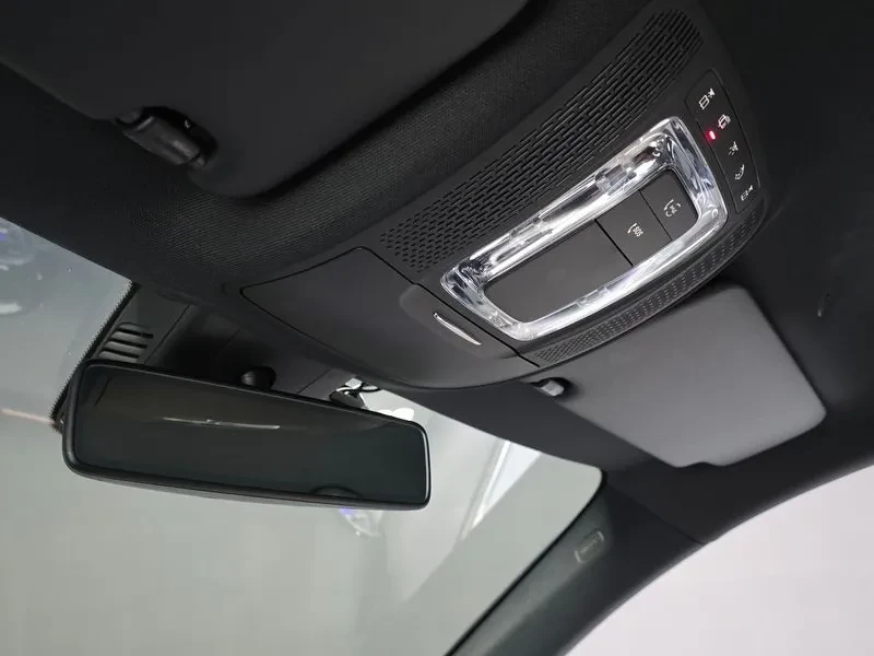 Mercedes-Benz A 220 DIGITAL, снимка 17 - Автомобили и джипове - 55740108