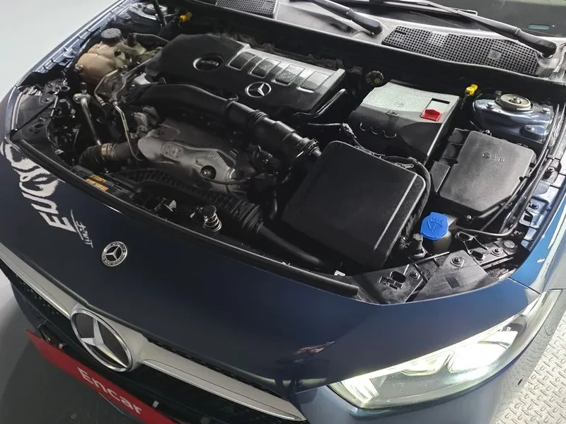 Mercedes-Benz A 220 DIGITAL, снимка 6 - Автомобили и джипове - 55740108