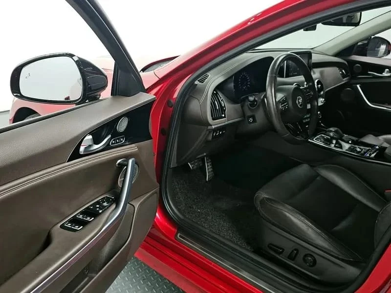 Kia Stinger  ������� ���� 2.0� 2WD Platinum  | Mobile.bg � ����������� 9