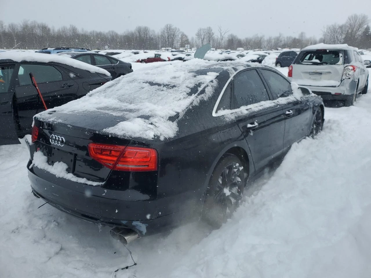 Audi S8 Quattro* FULL LED* Distronic* Bang&Olufsen* Обдух* - изображение 3