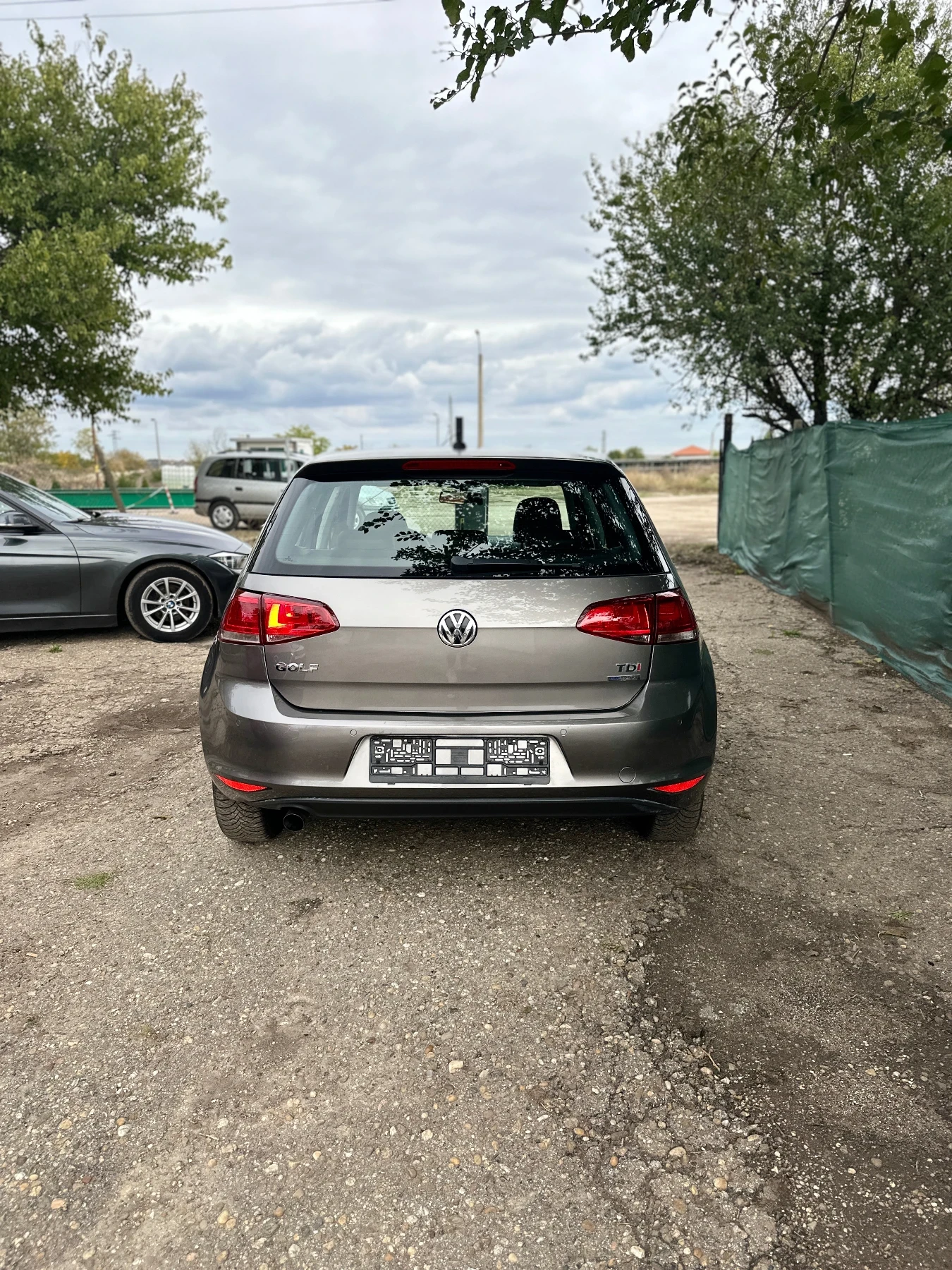 VW Golf 1.6tdi Highline - изображение 4