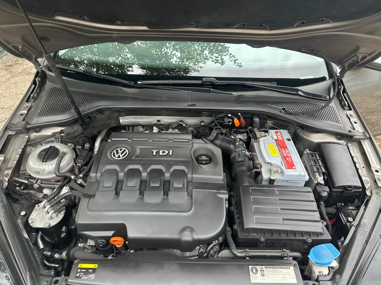 VW Golf 1.6tdi Highline | Mobile.bg � ����������� 11