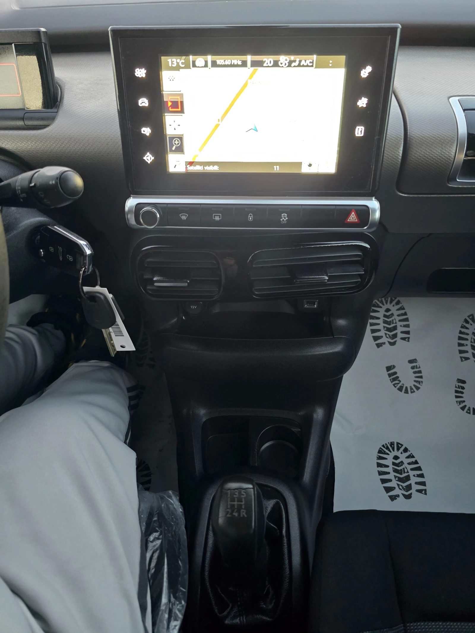 Citroen C4 Cactus 1.6 HDI-LED-NAVI-EURO-6 | Mobile.bg — изображение 17