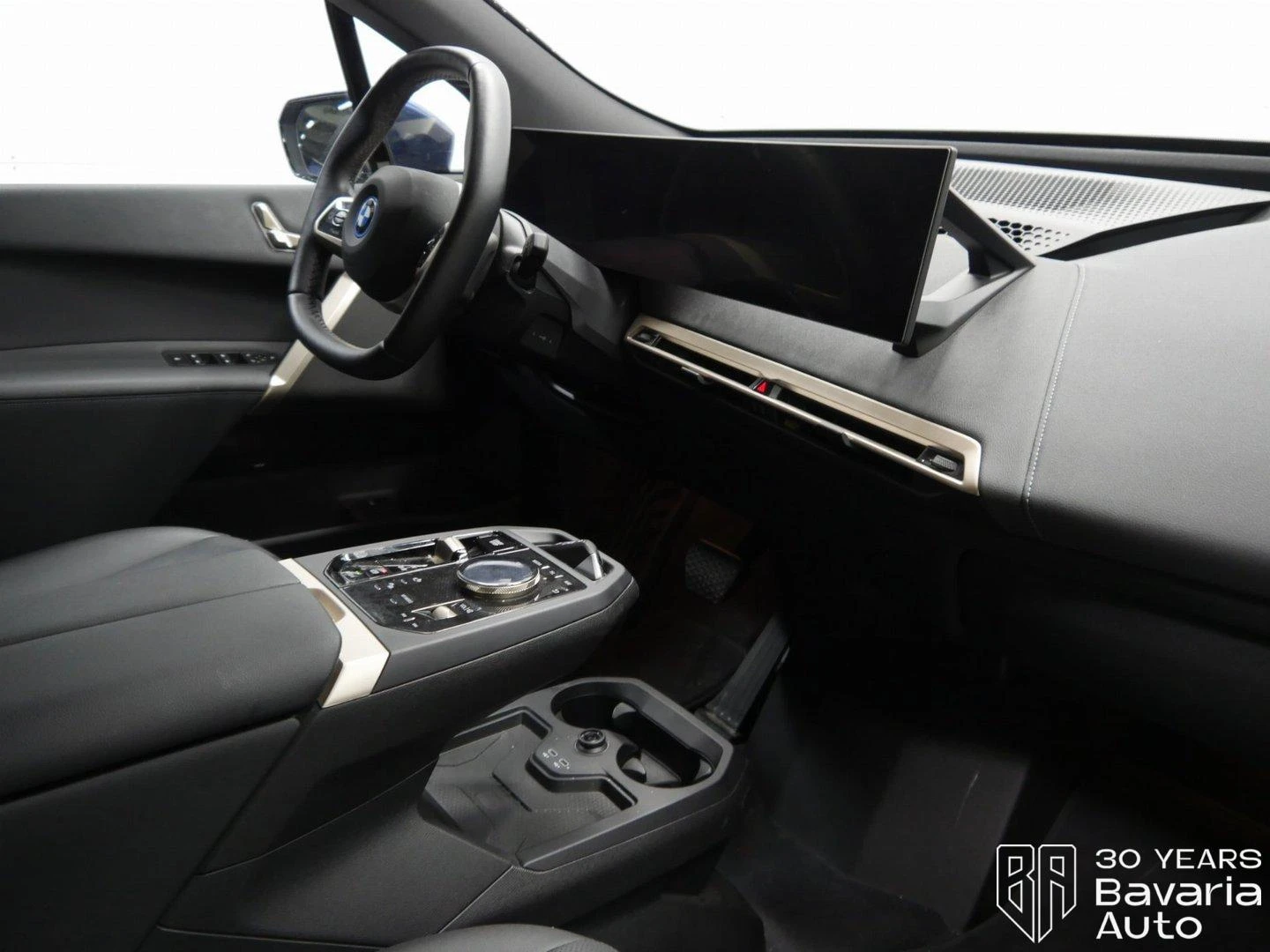 BMW iX 40 xDrive Sport - изображение 7