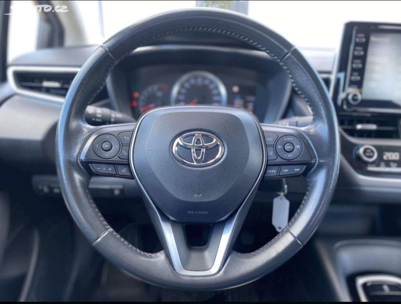 Toyota Corolla 1.6i Comfort - изображение 6