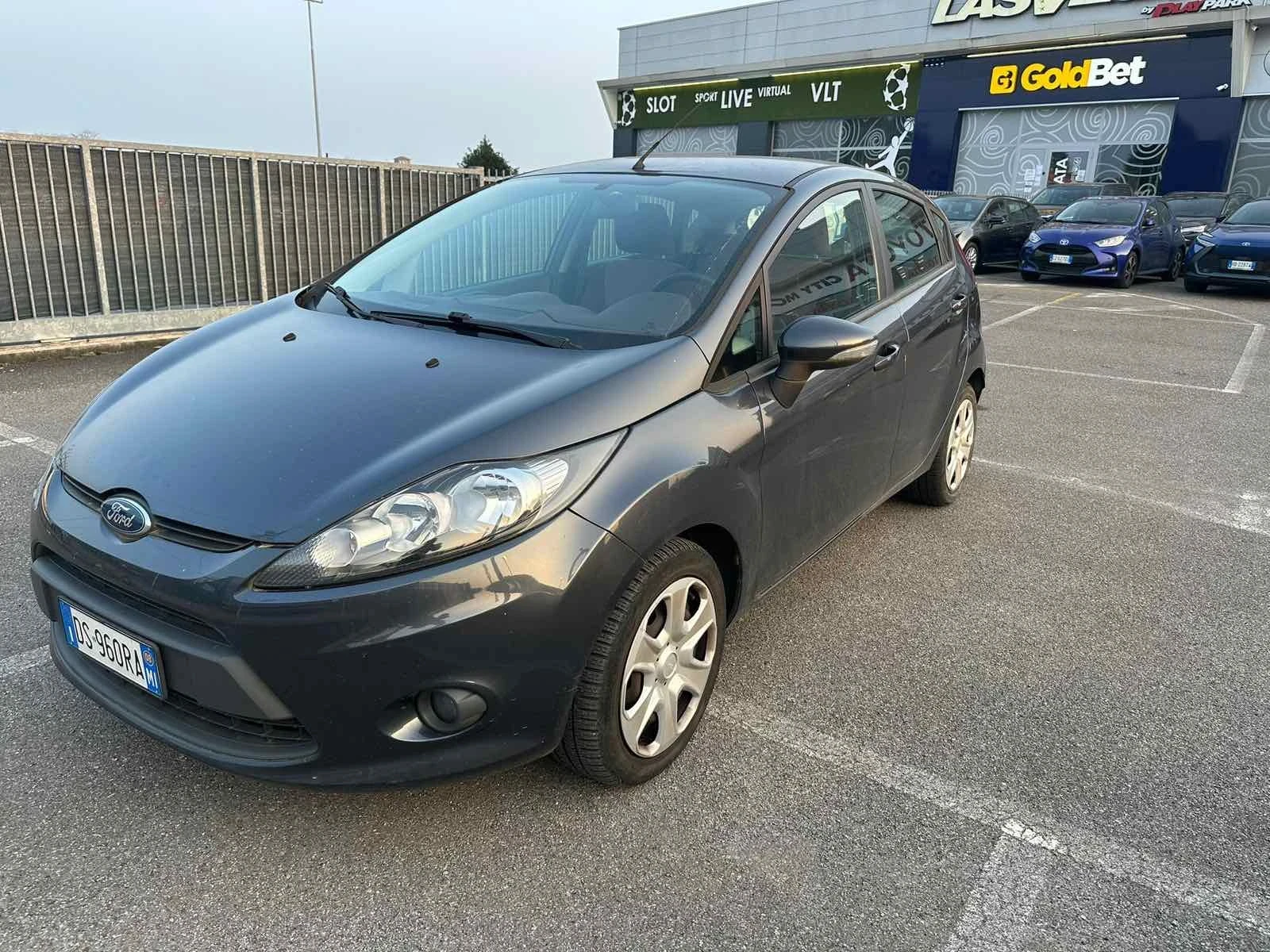 Ford Fiesta 1, 2i, снимка 2 - Автомобили и джипове - 53734054