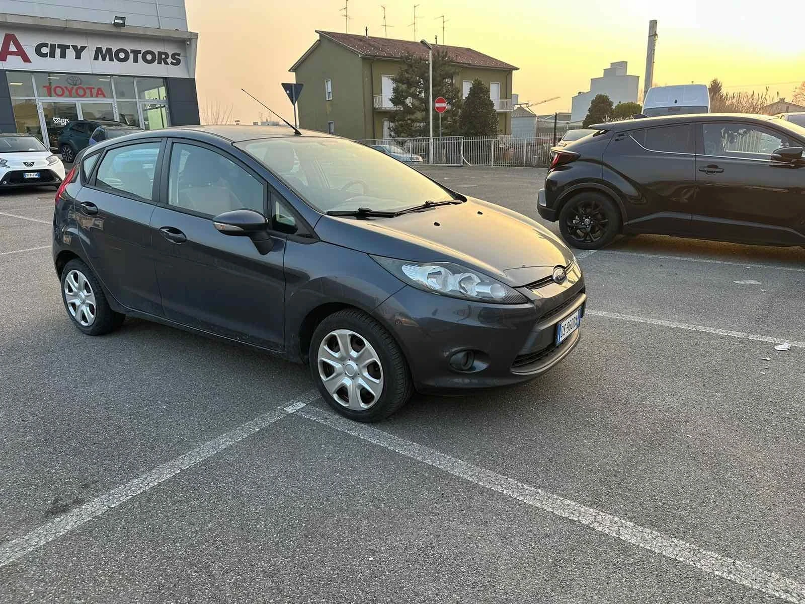Ford Fiesta 1, 2i, снимка 3 - Автомобили и джипове - 53734054