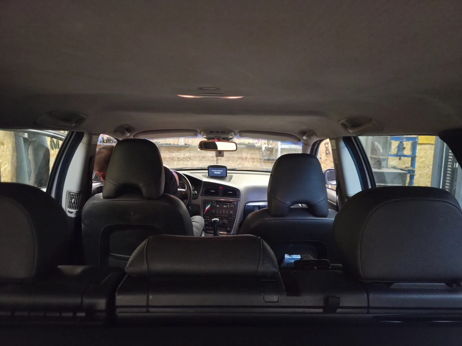 Volvo V70, снимка 11 - Автомобили и джипове - 54007264