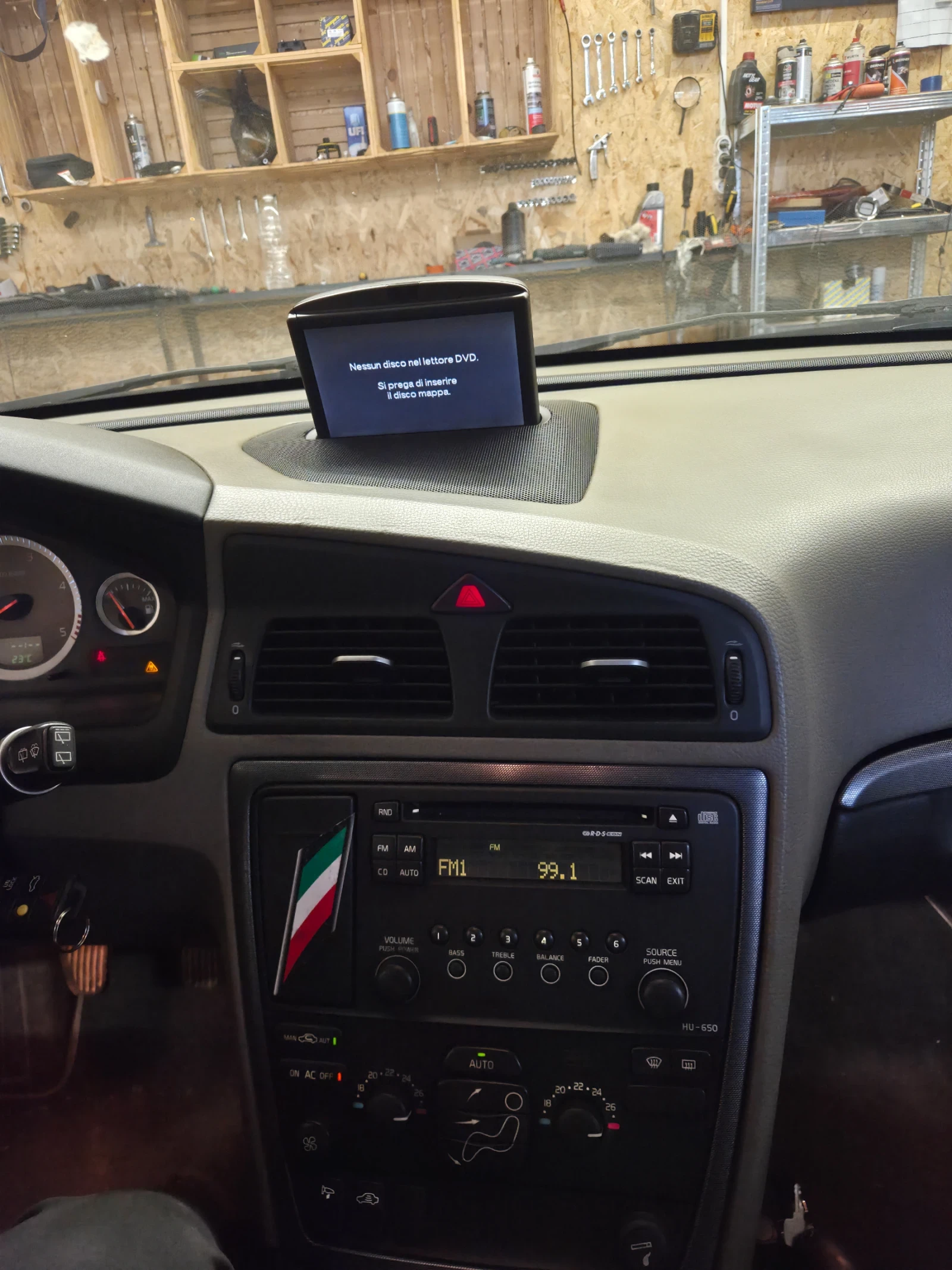 Volvo V70, снимка 8 - Автомобили и джипове - 54007264