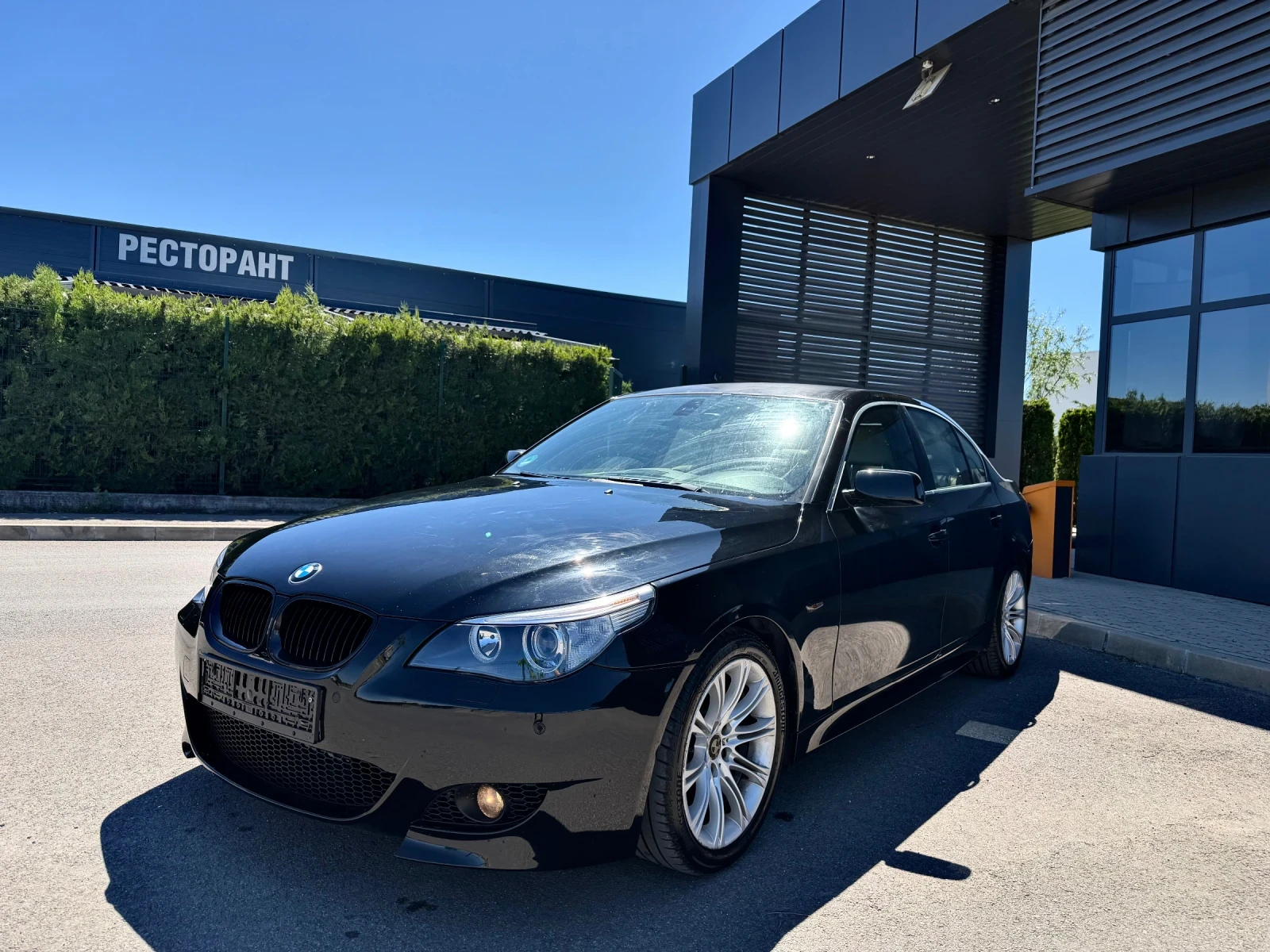 BMW 530 M-Packet/Нов-Внос/Shadow Line, снимка 4 - Автомобили и джипове - 54552623