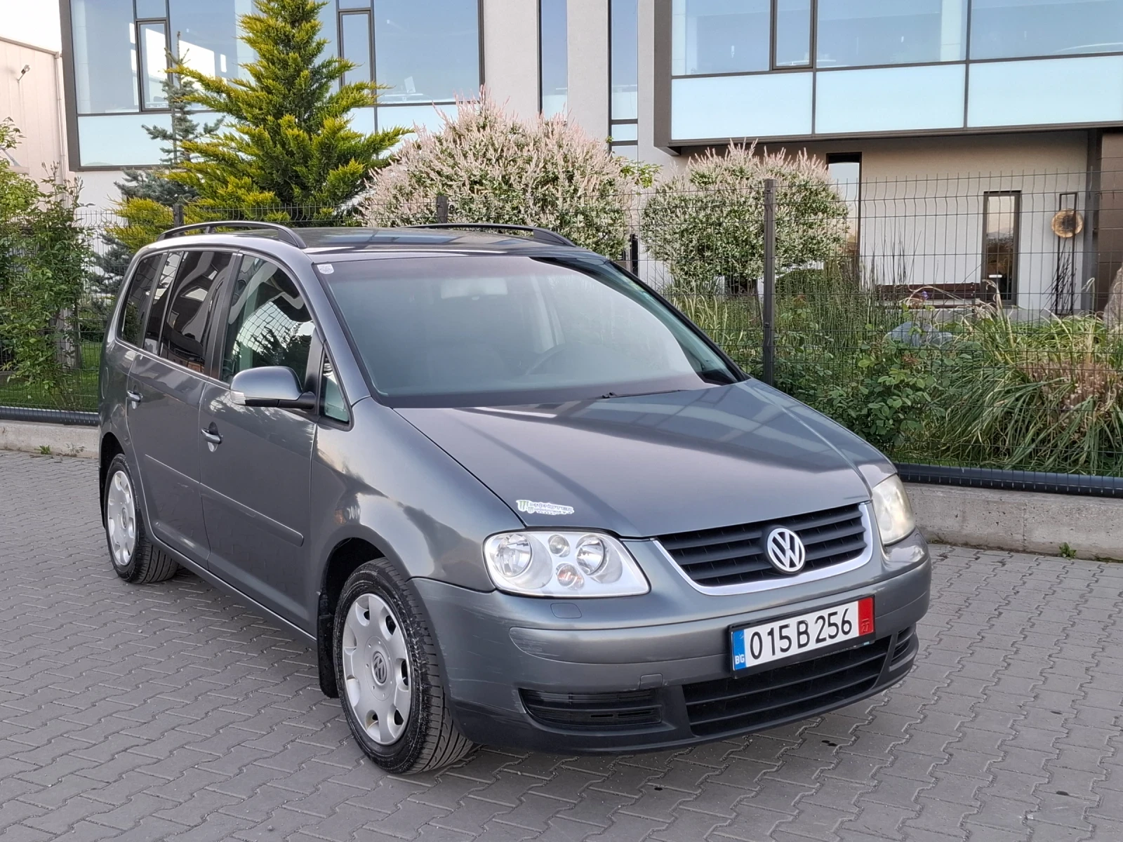 VW Touran 1.9TDI* (105кс)* 7-МЕСТА* 6-CKOPOCTИ* HOB BHOC* 