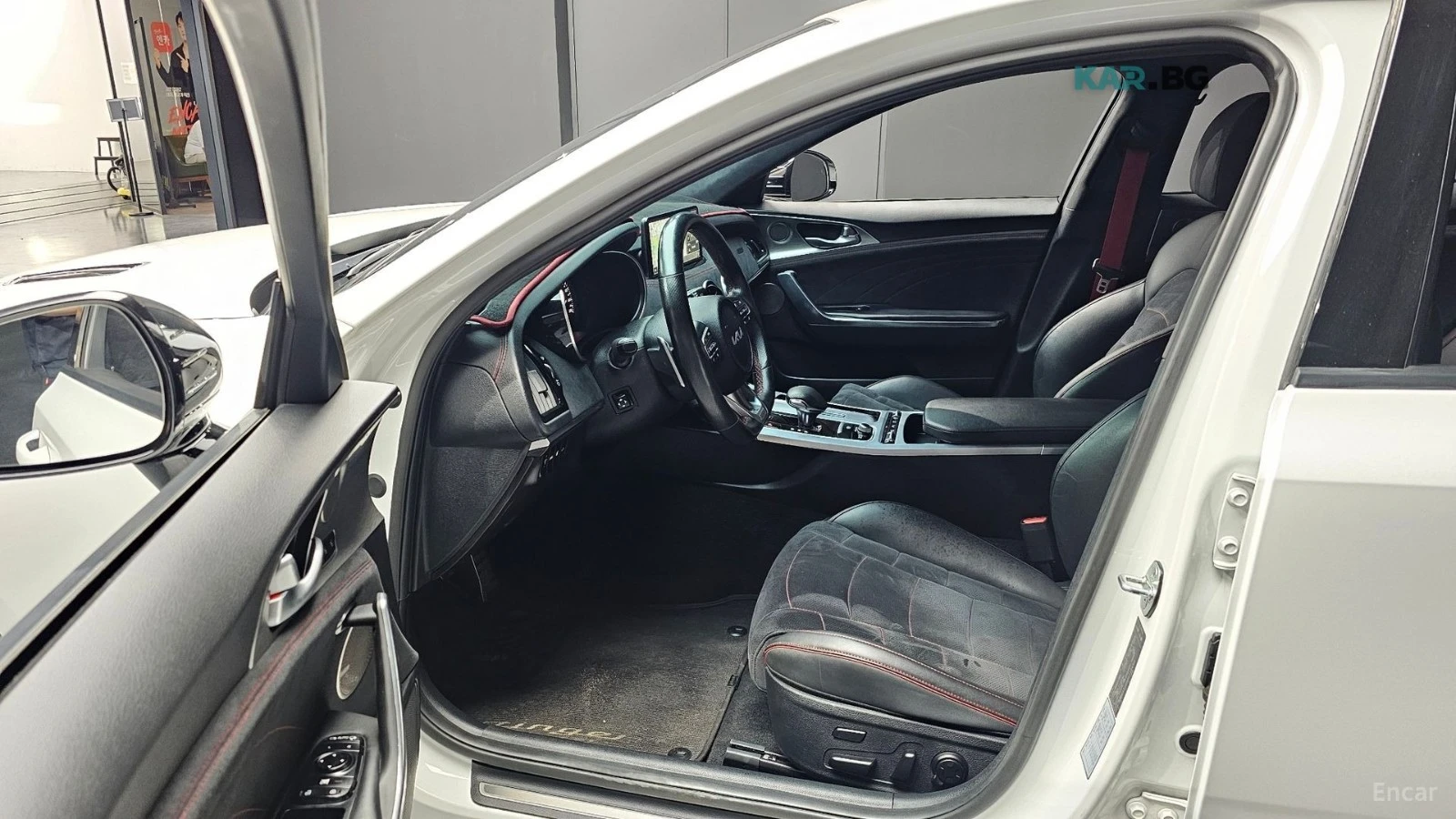 Kia Stinger Meister* 3.3* GT* DISTRONIC* 360* ОБДУХ* , снимка 8 - Автомобили и джипове - 55036347