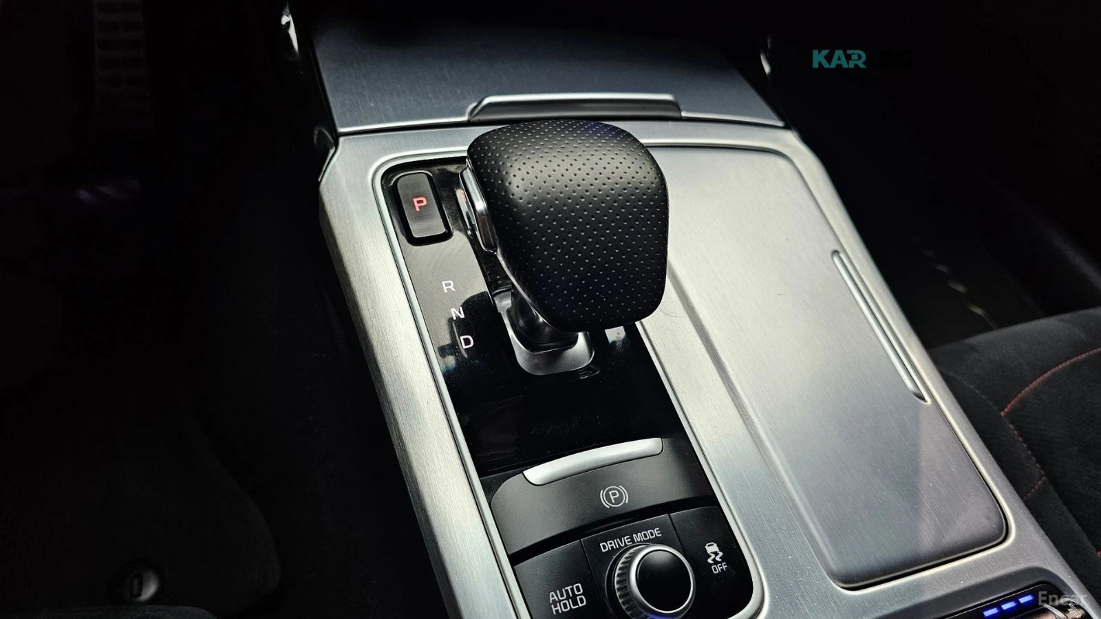Kia Stinger Meister* 3.3* GT* DISTRONIC* 360* ОБДУХ* , снимка 13 - Автомобили и джипове - 55036347