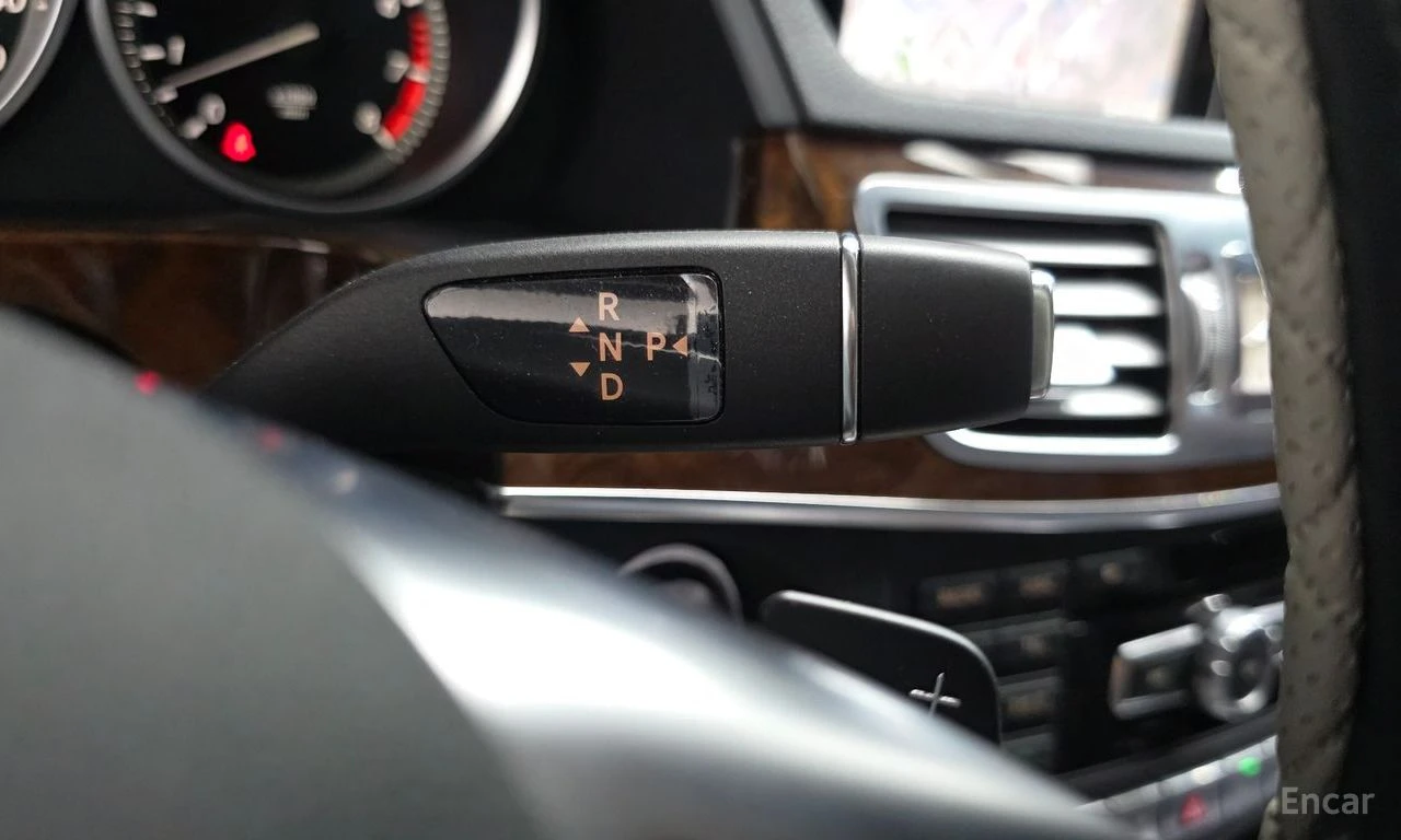 Mercedes-Benz E 300 �������� * ���� * KEYLESS * ����������  | Mobile.bg � ����������� 11