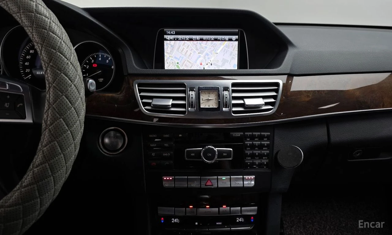 Mercedes-Benz E 300 �������� * ���� * KEYLESS * ����������  | Mobile.bg � ����������� 16