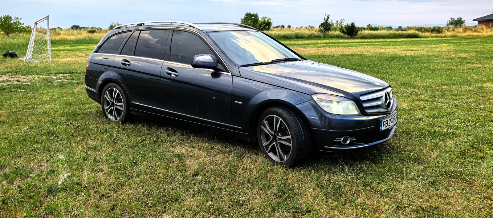 Mercedes-Benz C 220, снимка 3 - Автомобили и джипове - 55225749