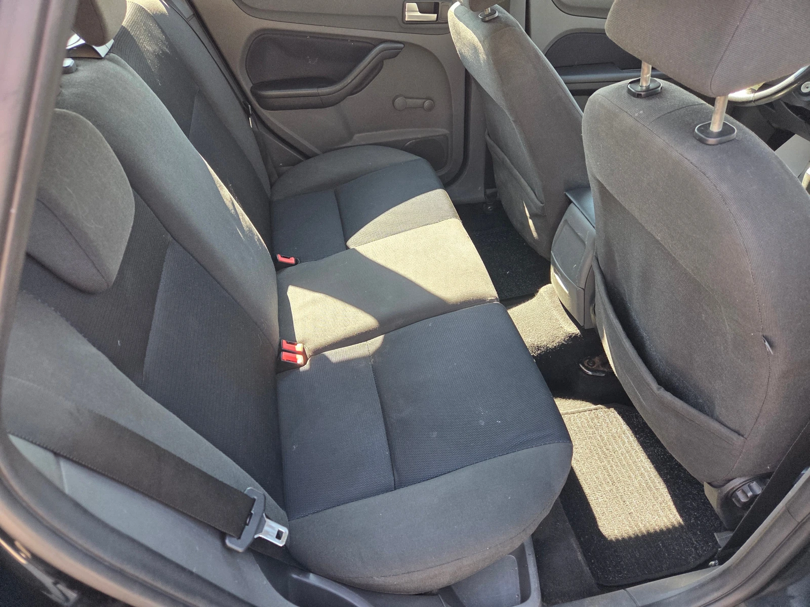 Ford Focus 1.8TDCI, снимка 10 - Автомобили и джипове - 55484731