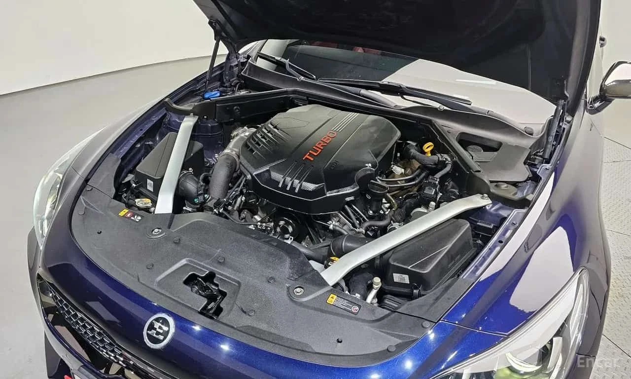 Kia Stinger * 3.3 Turbo AWD * CARFAX * ЦЕНА ДО БГ, снимка 6 - Автомобили и джипове - 55559120