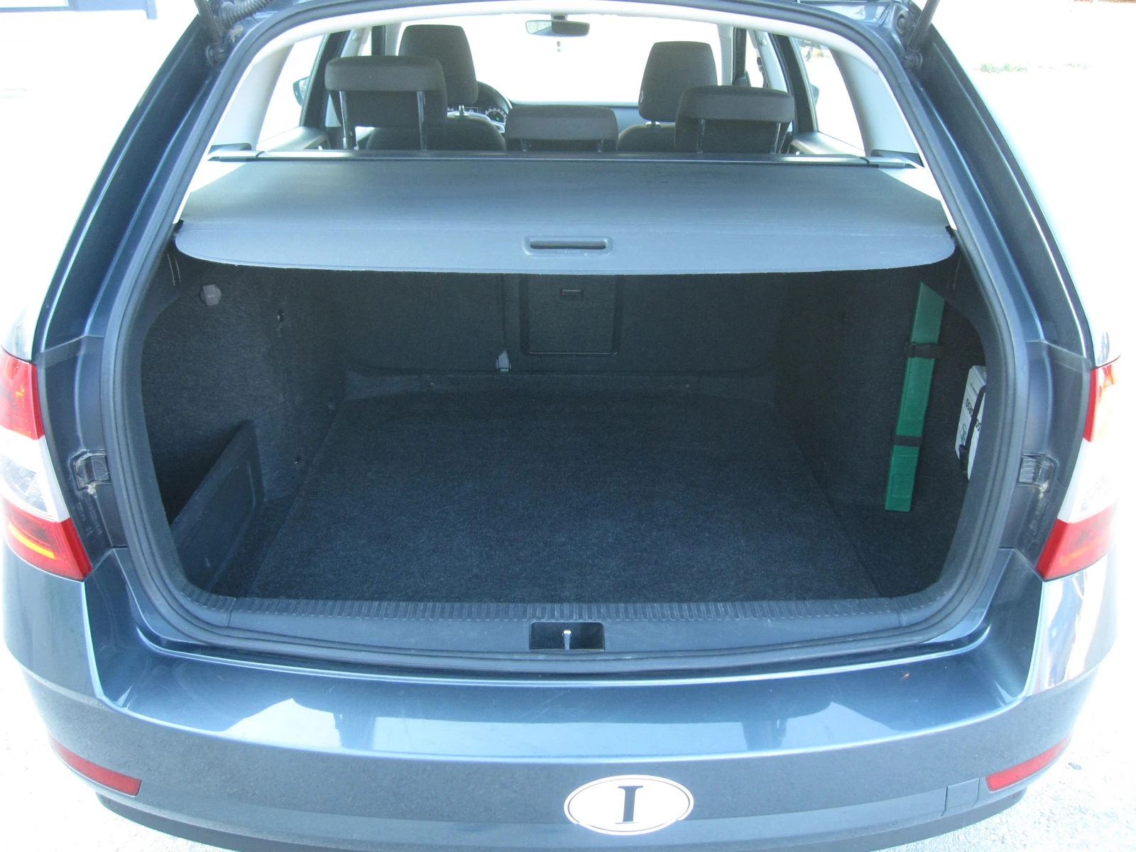 Skoda Octavia Автомат, 1, 6-TDI, NAVI, Дистроник, снимка 5 - Автомобили и джипове - 55606996