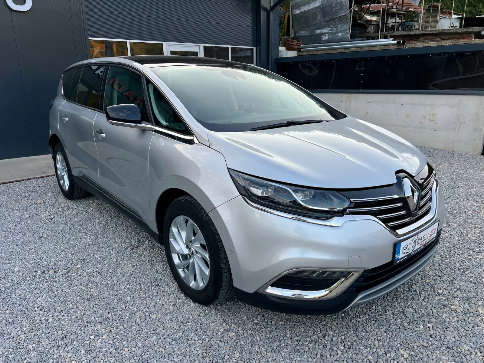 Renault Espace V 1.6D ШВЕЙЦАРИЯ, снимка 2 - Автомобили и джипове - 55808629