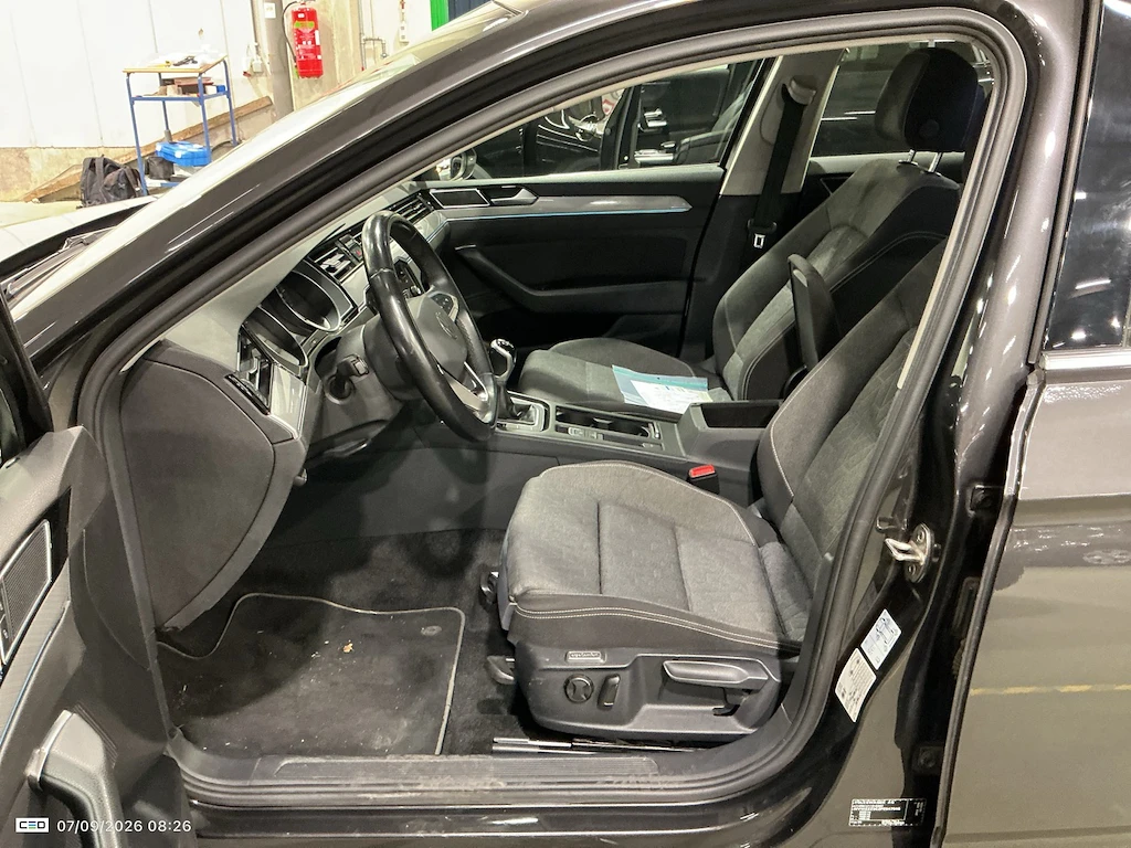 VW Passat 1.5 TSI OPF VARIANT STYLE BUSINESS NAVI, снимка 7 - Автомобили и джипове - 56198886