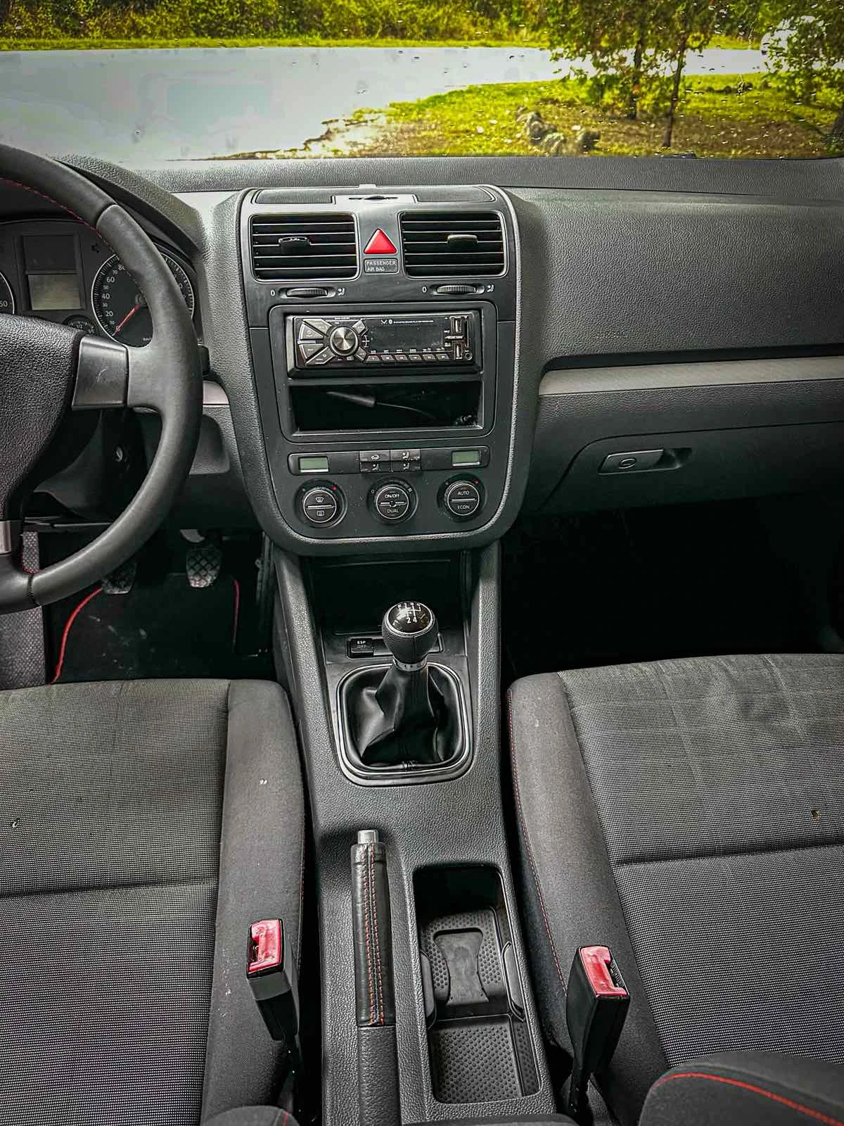 VW Golf, снимка 7 - Автомобили и джипове - 56295788