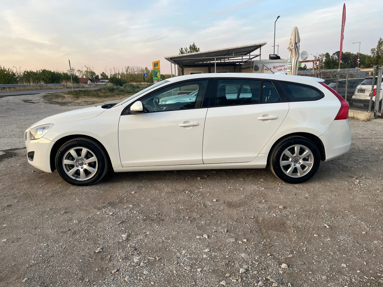 Volvo V60 2.0TDI-D3 163-ITALIA | Mobile.bg � ����������� 12