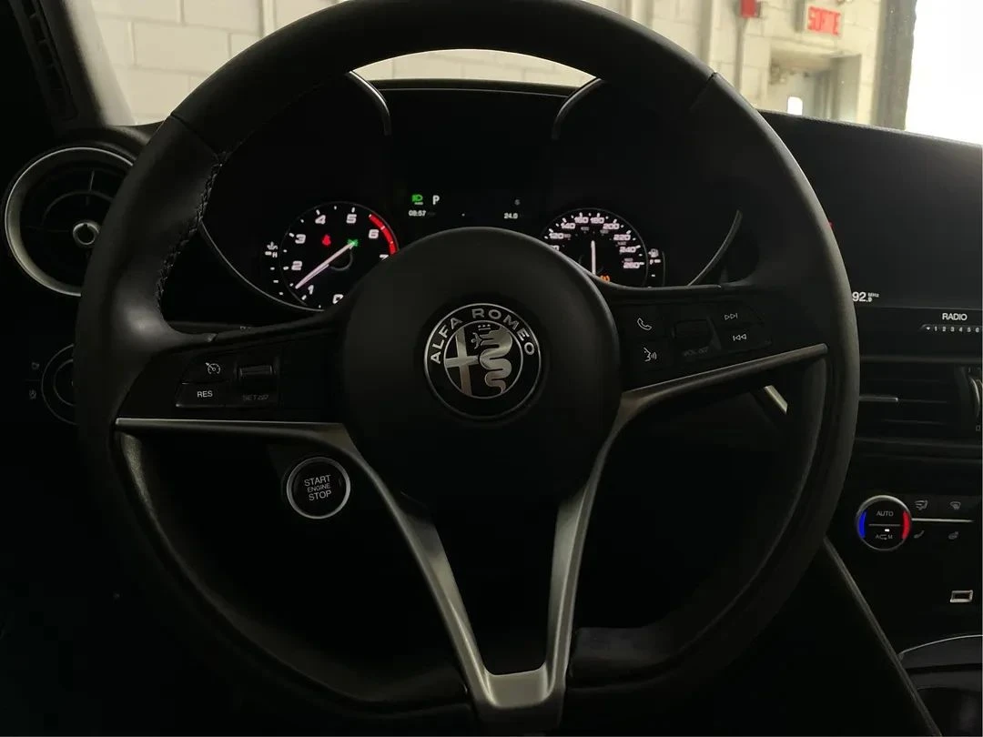 Alfa Romeo Giulia, снимка 11 - Автомобили и джипове - 56728940